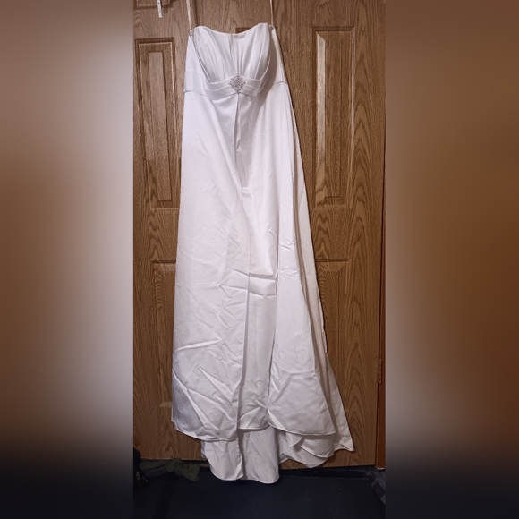 Wedding dress - Picture 7 of 7